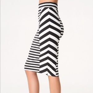 Bebe Mixed Stripped Midi Skirt